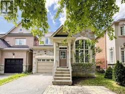 74 DEWPOINT ROAD  Vaughan, ON L4J 9E1