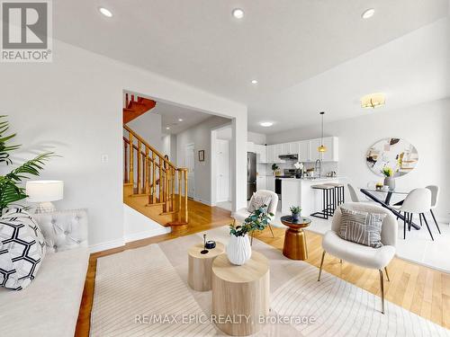 74 Dewpoint Road, Vaughan, ON - Indoor Photo Showing Living Room