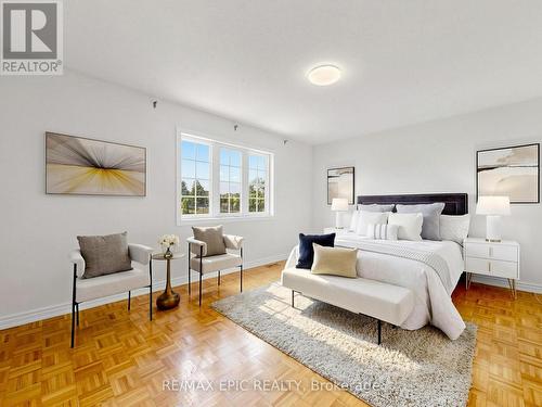 74 Dewpoint Road, Vaughan, ON - Indoor Photo Showing Bedroom