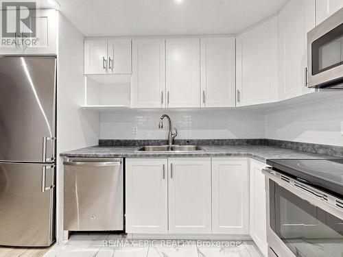 74 Dewpoint Road, Vaughan, ON - Indoor Photo Showing Kitchen With Stainless Steel Kitchen With Double Sink