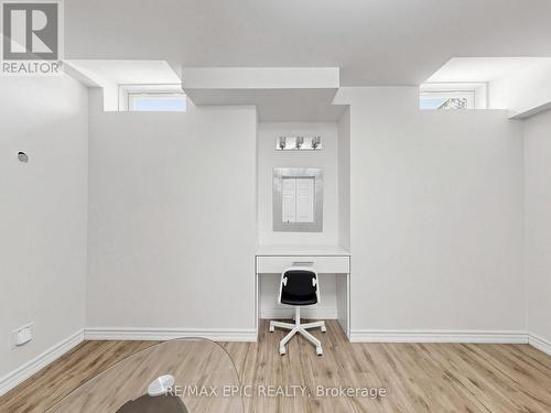 74 Dewpoint Road, Vaughan, ON - Indoor Photo Showing Other Room