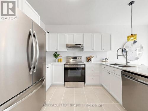 74 Dewpoint Road, Vaughan, ON - Indoor Photo Showing Kitchen With Stainless Steel Kitchen With Double Sink
