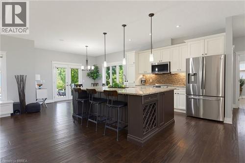 13 Wingrove Woods, Brantford, ON - Indoor Photo Showing Kitchen With Upgraded Kitchen
