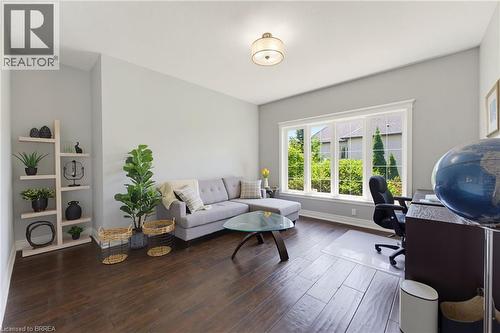 13 Wingrove Woods, Brantford, ON - Indoor Photo Showing Living Room