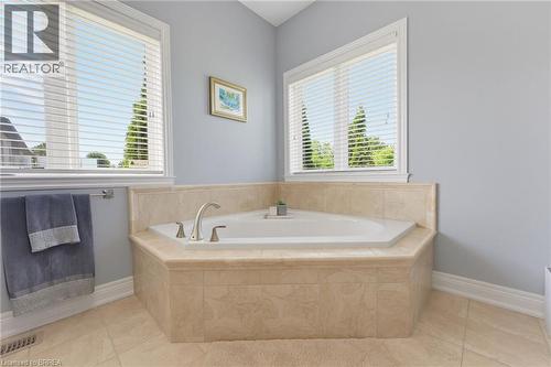 13 Wingrove Woods, Brantford, ON - Indoor Photo Showing Bathroom