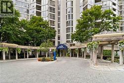 45 KINGSBRIDGE GARDEN Circle Unit# 901  Mississauga, ON L5R 3K4