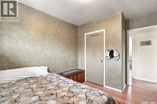 448 Robinson Street, Regina, SK - Indoor Photo Showing Bedroom