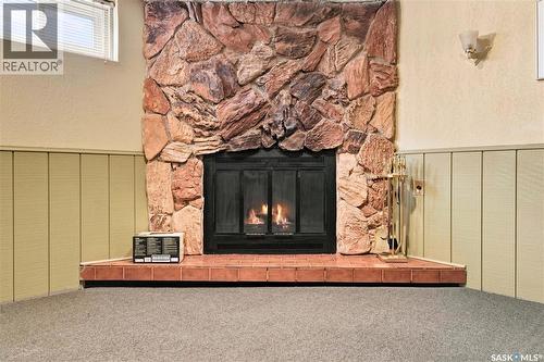 448 Robinson Street, Regina, SK - Indoor Photo Showing Other Room With Fireplace