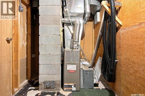 448 Robinson Street, Regina, SK - Indoor Photo Showing Basement