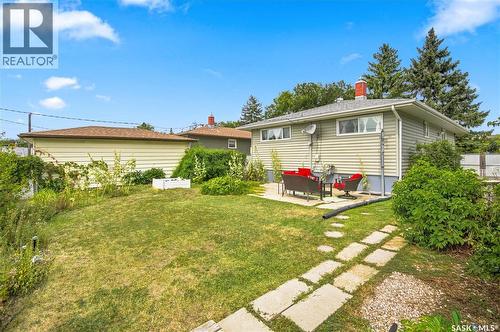 448 Robinson Street, Regina, SK - Outdoor