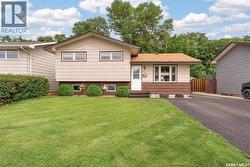 919 Holdsworth CRESCENT  Moose Jaw, SK S6H 6T8
