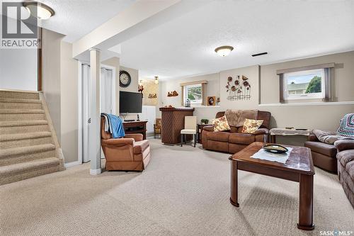 919 Holdsworth Crescent, Moose Jaw, SK - Indoor Photo Showing Living Room