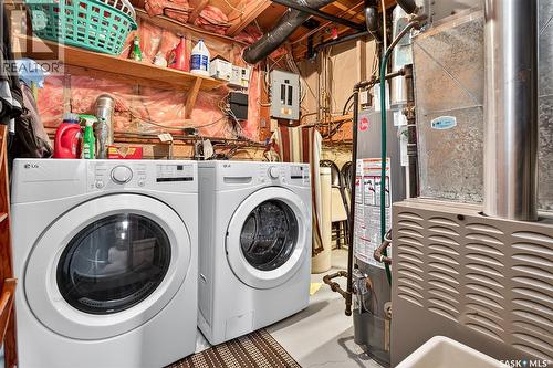 919 Holdsworth Crescent, Moose Jaw, SK - Indoor Photo Showing Laundry Room