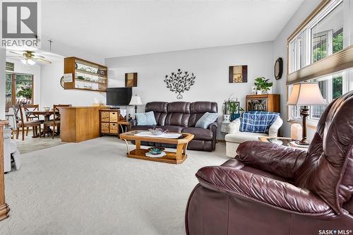 919 Holdsworth Crescent, Moose Jaw, SK - Indoor Photo Showing Living Room