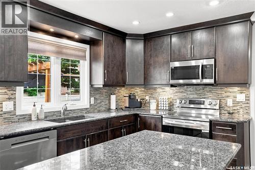 242 Auld Crescent, Saskatoon, SK - Indoor Photo Showing Kitchen With Upgraded Kitchen