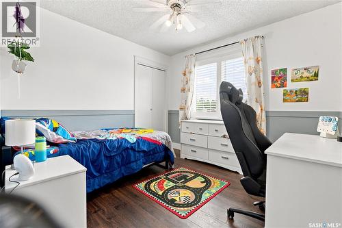 242 Auld Crescent, Saskatoon, SK - Indoor Photo Showing Bedroom