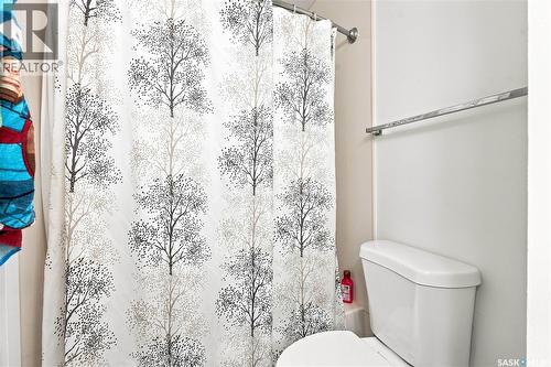 242 Auld Crescent, Saskatoon, SK - Indoor Photo Showing Bathroom