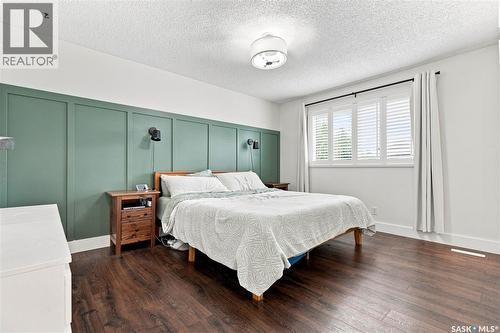 242 Auld Crescent, Saskatoon, SK - Indoor Photo Showing Bedroom