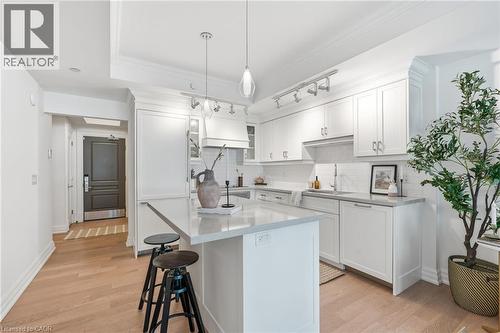 2060 Lakeshore Road Unit# 310, Burlington, ON - Indoor Photo Showing Kitchen