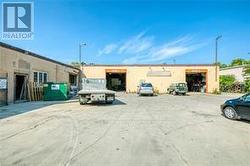 9 MEADOW LANE  Hamilton (Dundas), ON L9H 1L1