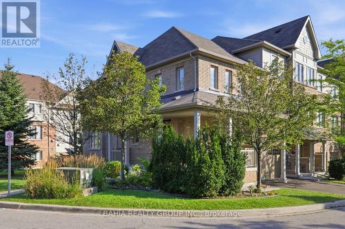 55 Cedar Lake Crescent E, Brampton, ON - Outdoor