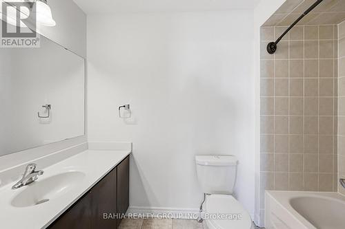 55 Cedar Lake Crescent E, Brampton, ON - Indoor Photo Showing Bathroom
