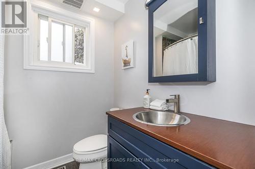 Modern Upper 4 Pc Bathroom with Jetted Tub - 655 Dodsworth Crescent, Mississauga, ON - Indoor Photo Showing Bathroom