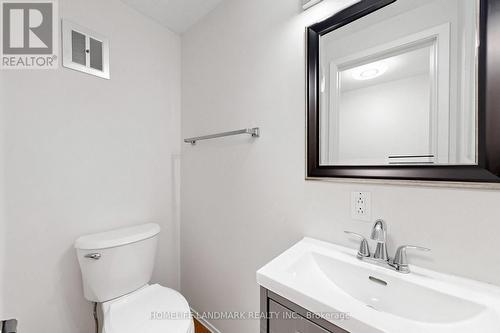 8 Rusty Crest Way, Toronto, ON - Indoor Photo Showing Bathroom