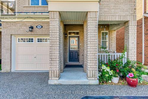 40 Stillwater Crescent, Hamilton, ON - Outdoor With Exterior
