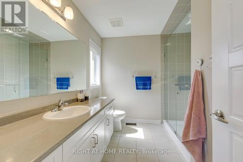 40 Stillwater Crescent, Hamilton, ON - Indoor Photo Showing Bathroom