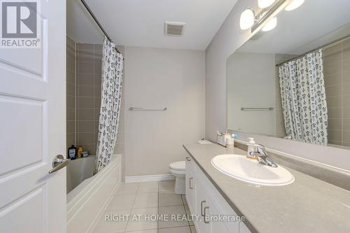 40 Stillwater Crescent, Hamilton, ON - Indoor Photo Showing Bathroom