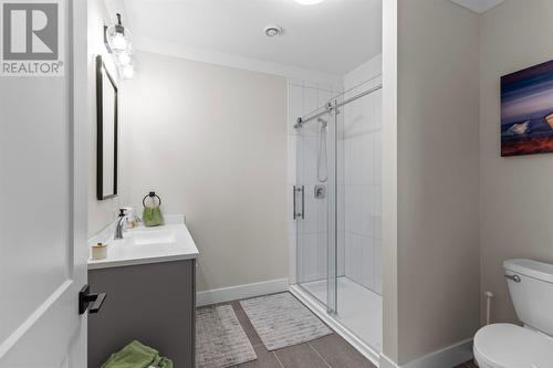 7 Commodore Place, Conception Bay South, NL - Indoor Photo Showing Bathroom