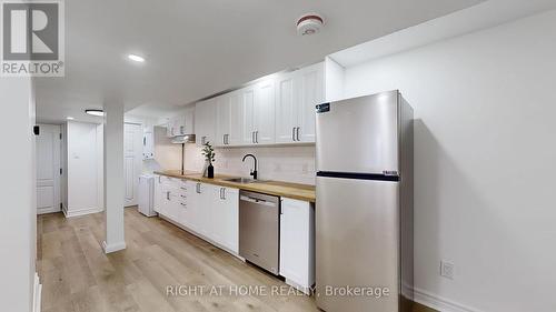 LOWER - 1121 FOXGLOVE PLACE , Mississauga, Ontario L5V 2N4 3