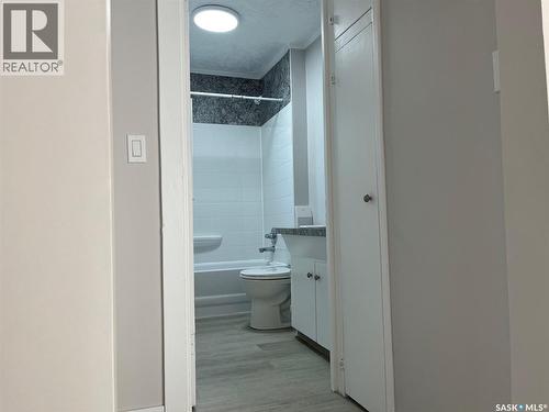 1255 Atkinson Street, Regina, SK - Indoor Photo Showing Bathroom