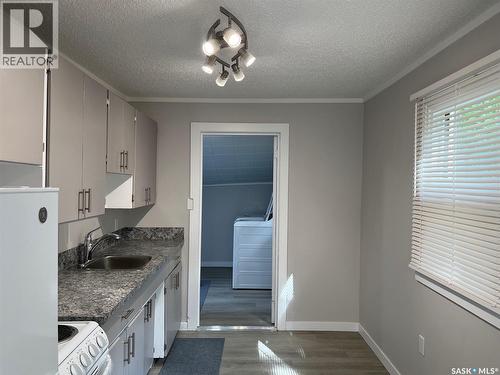 1255 Atkinson Street, Regina, SK - Indoor Photo Showing Kitchen