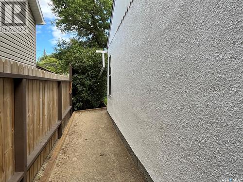 1255 Atkinson Street, Regina, SK - Outdoor