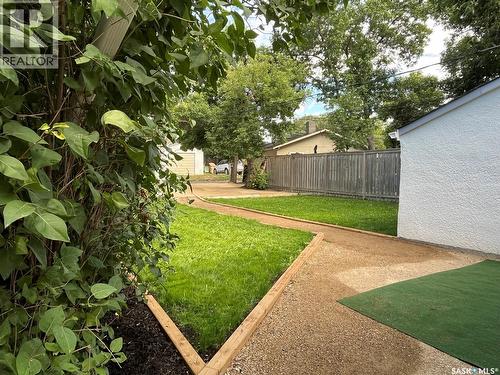 1255 Atkinson Street, Regina, SK - Outdoor