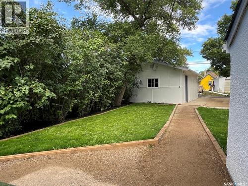 1255 Atkinson Street, Regina, SK - Outdoor