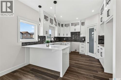 1211 Nightingale Terrace, Saskatoon, SK - Indoor Photo Showing Kitchen With Upgraded Kitchen