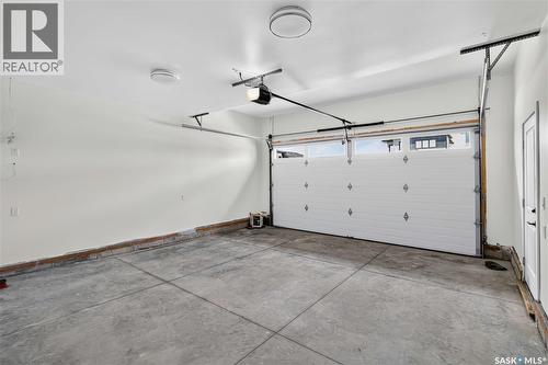 1211 Nightingale Terrace, Saskatoon, SK - Indoor Photo Showing Garage
