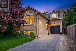 5 BARWICK DRIVE Barrie, ON L4N 6Z7