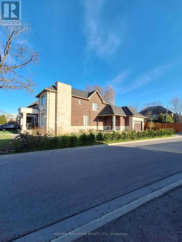 LOWER - 38 HARRISON AVENUE , Mississauga, Ontario L5H 2N9 2