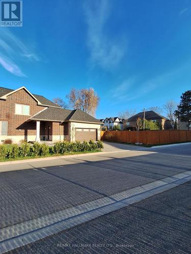 LOWER - 38 HARRISON AVENUE , Mississauga, Ontario L5H 2N9 3