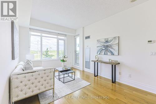 214 - 111 Upper Duke Crescent, Markham, ON - Indoor Photo Showing Other Room