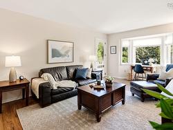 406 93 Kearney Lake Road  Kearney Lake, NS B3M 4E7