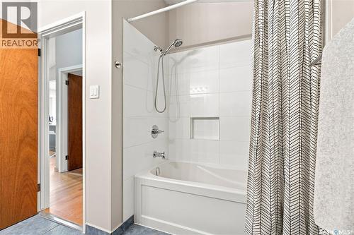 414 Christopher Road, Saskatoon, SK - Indoor Photo Showing Bathroom