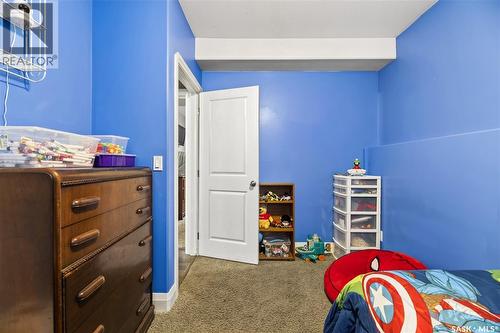 1114 Hargreaves Way, Saskatoon, SK - Indoor Photo Showing Bedroom