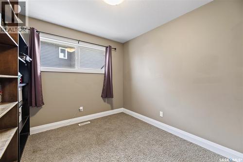 1114 Hargreaves Way, Saskatoon, SK - Indoor Photo Showing Other Room