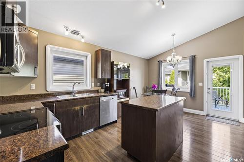 1114 Hargreaves Way, Saskatoon, SK - Indoor Photo Showing Kitchen With Double Sink
