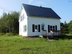 644 St Marys Road Chaplin, NS B0N 2M0